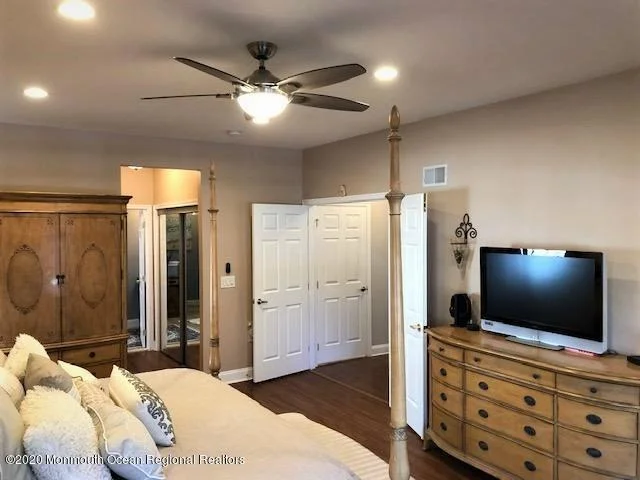 Photo of 98 Spring Lake Boulevard