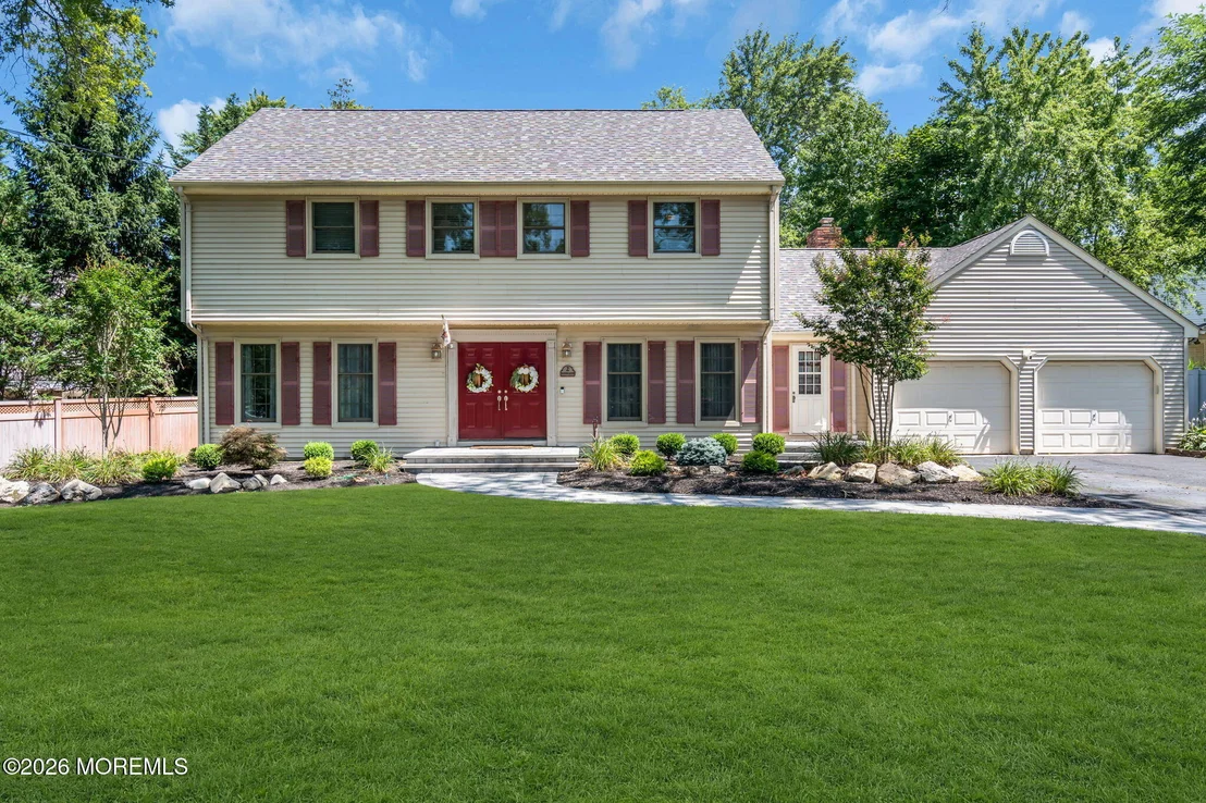 Photo of 2 Lakeland Drive