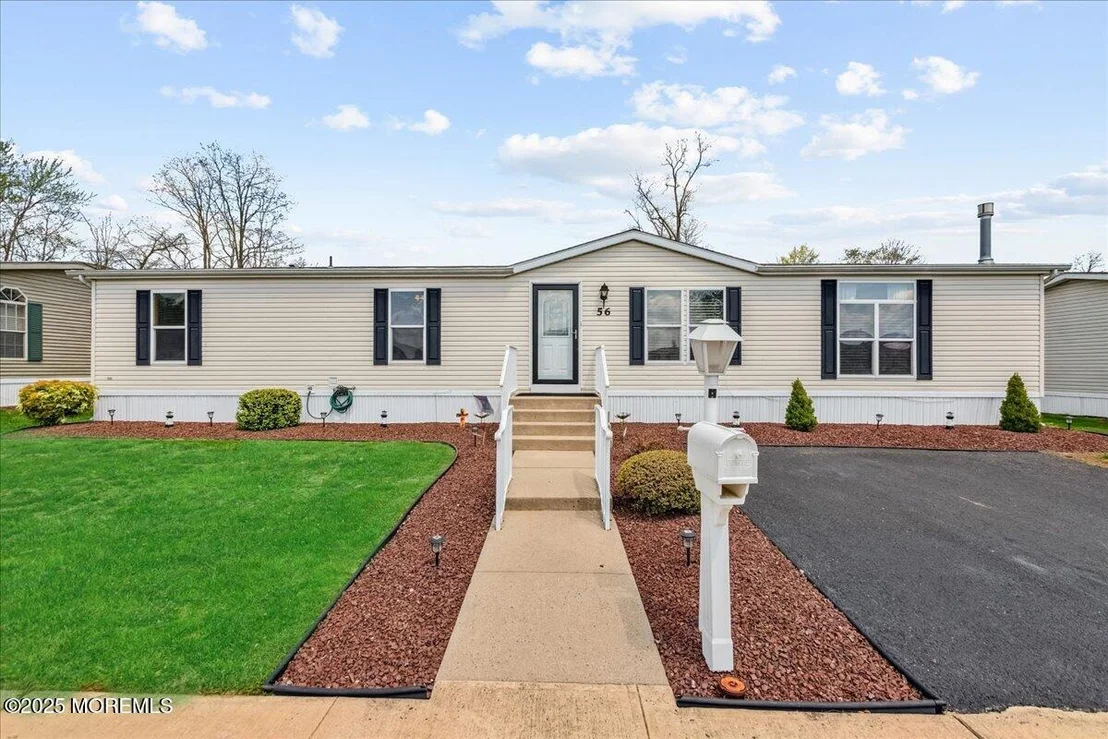 Photo of 56 Silvermeade Drive