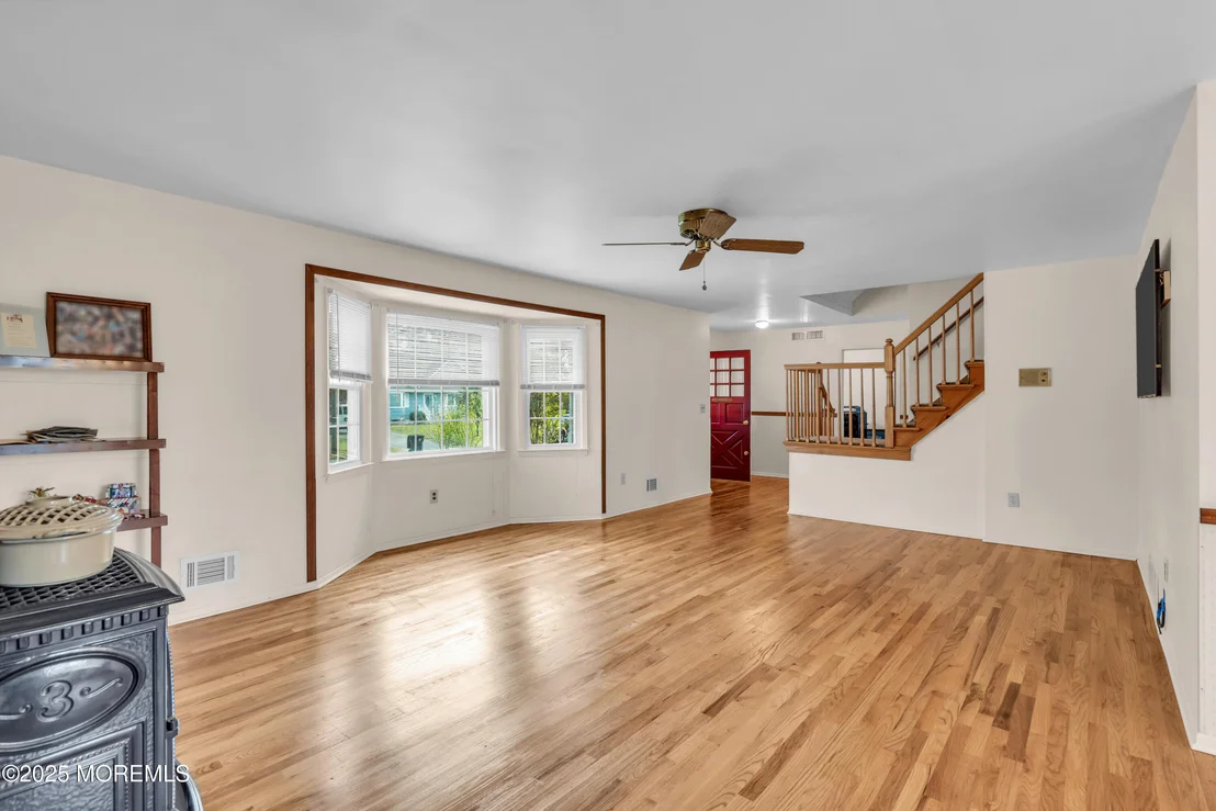 Photo of 32 Camelot Drive