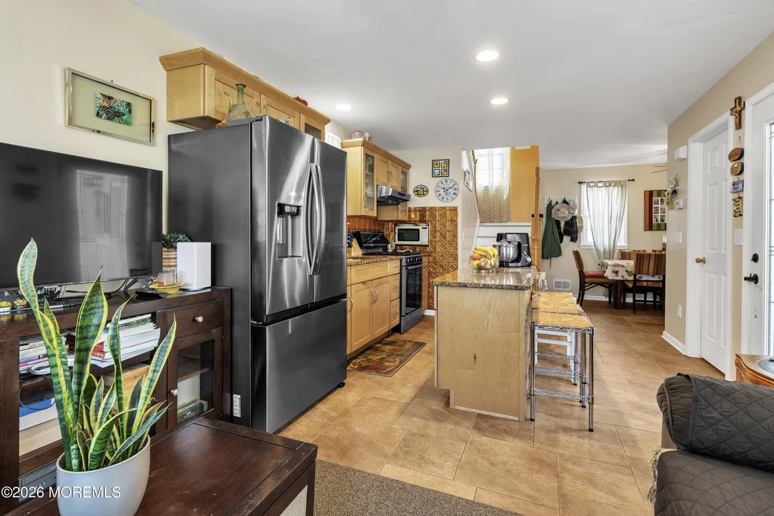 Photo of 46 W Rutherford Lane