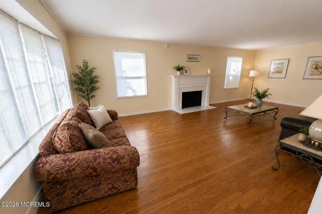 Photo of 7 Lorraine Avenue