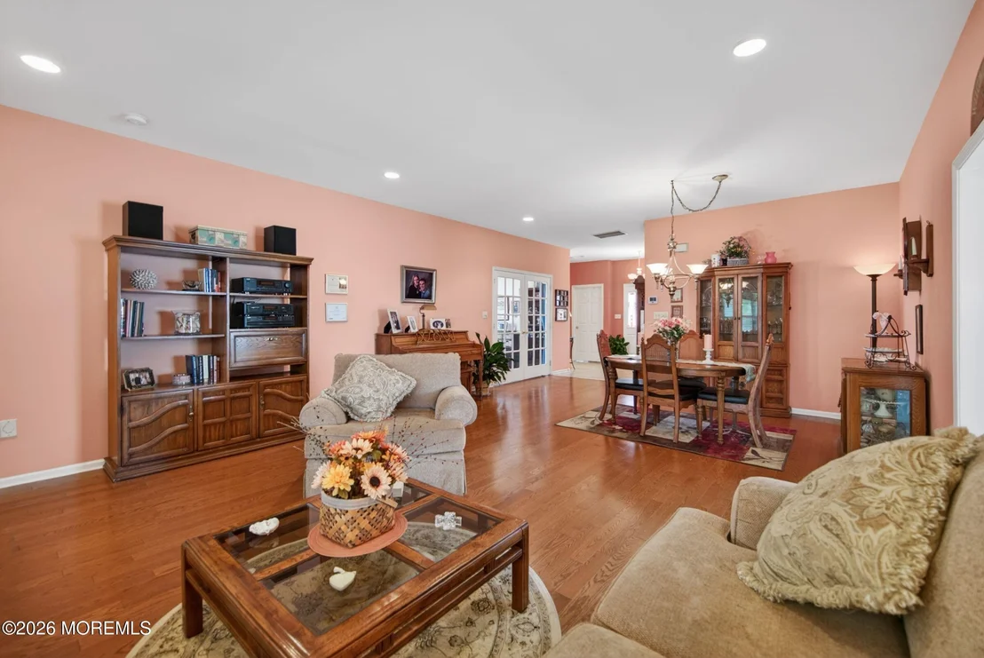 Photo of 32 Tall Pines Drive