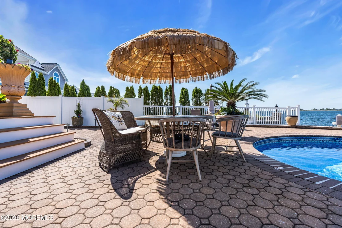 Photo of 531 Bayview Drive