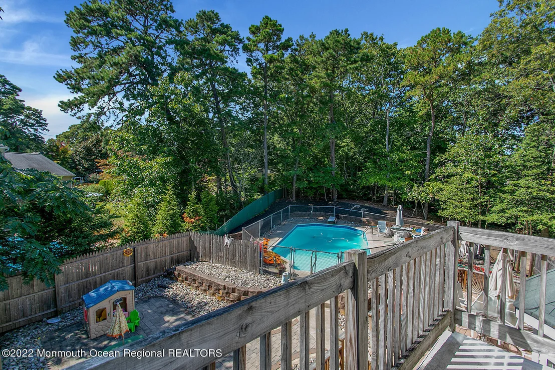 Photo of 933 Birch Drive