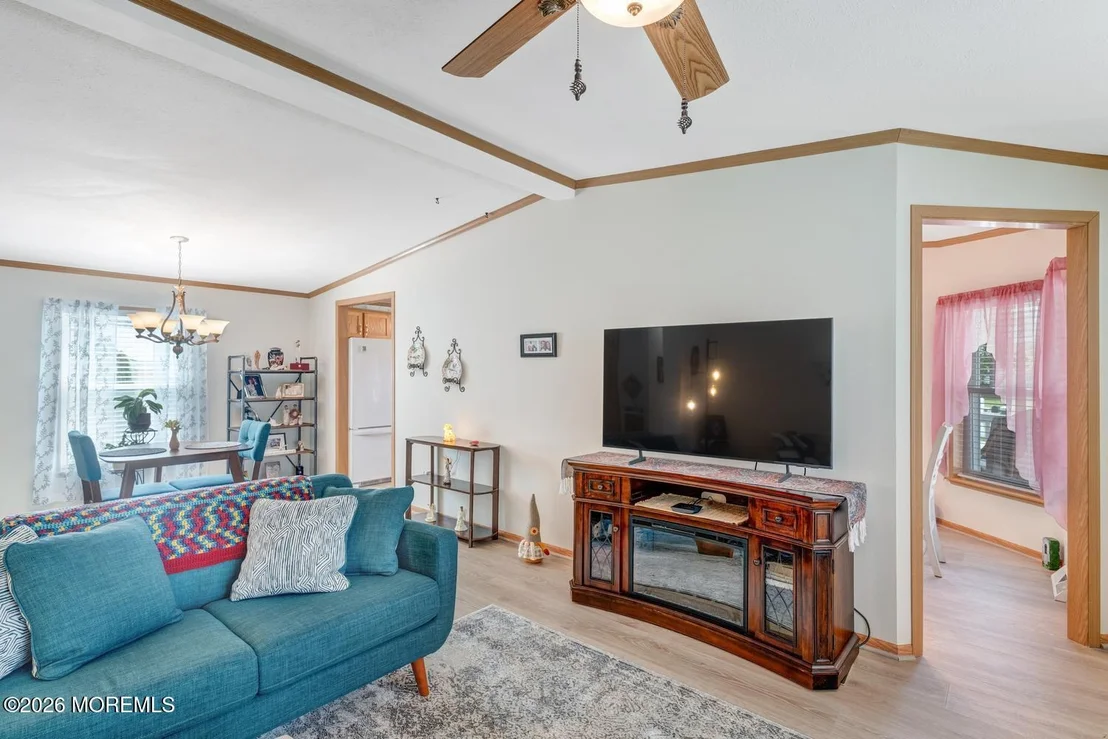 Photo of 902 Oak Ridge Terrace