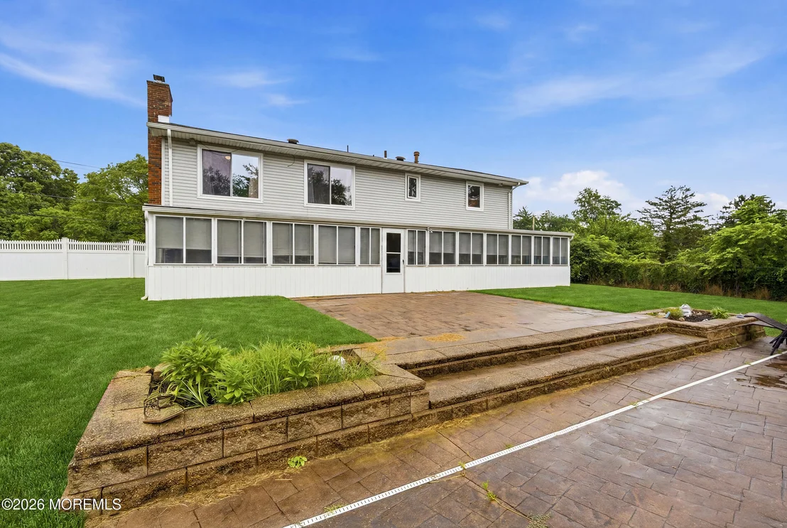 Photo of 652 Brookside Drive
