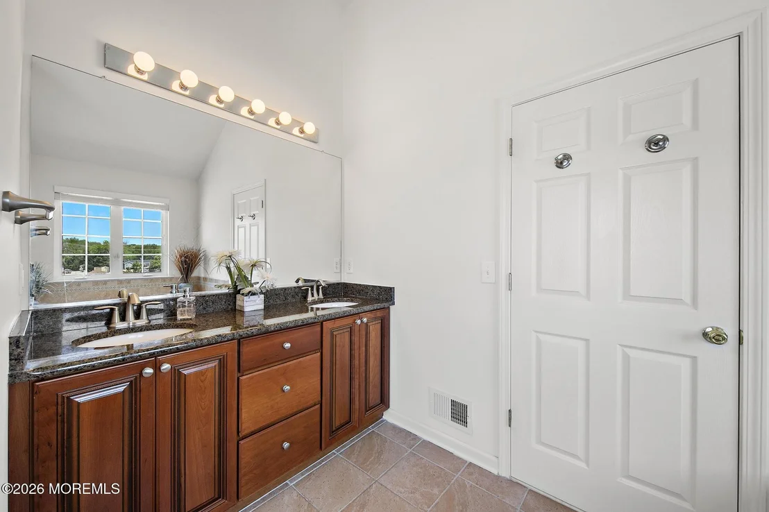 Photo of 40 Overlook Drive