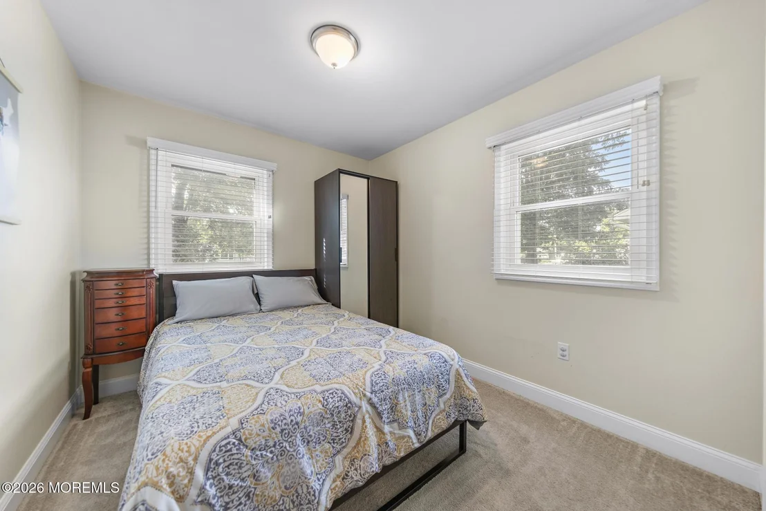 Photo of 211 3rd Avenue