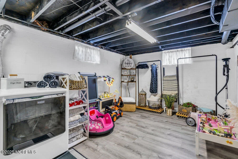 Photo of 984 Westminster Drive