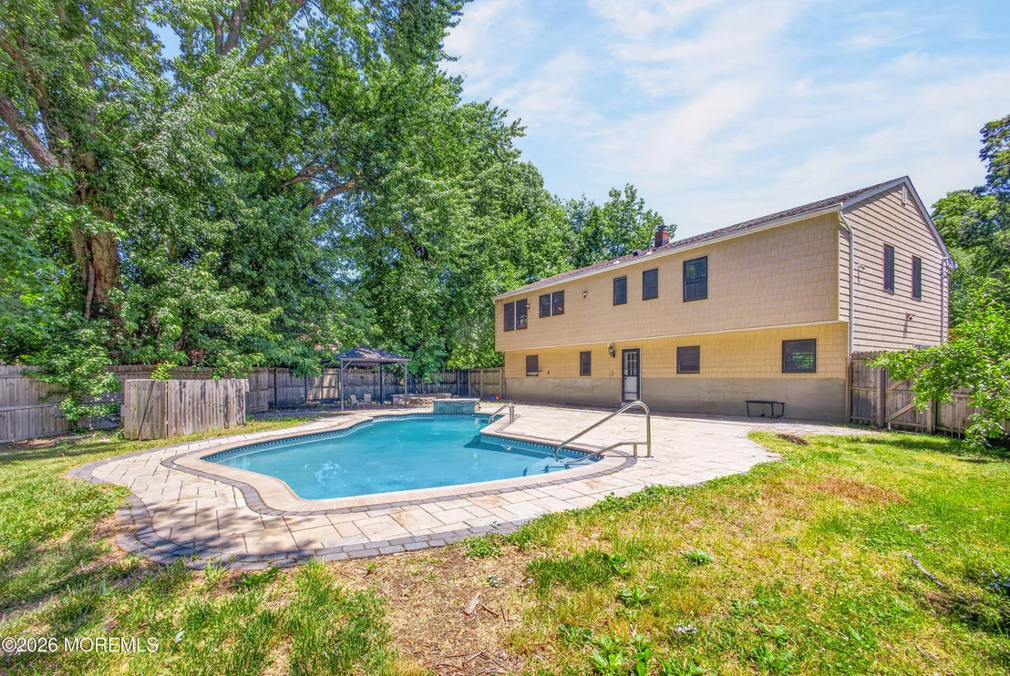 Photo of 6 Fieldstone Lane