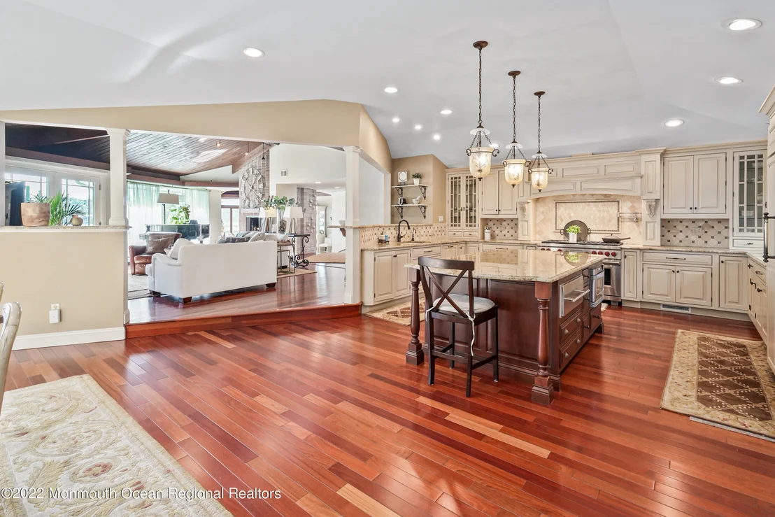 Photo of 2409 Riverside Terrace