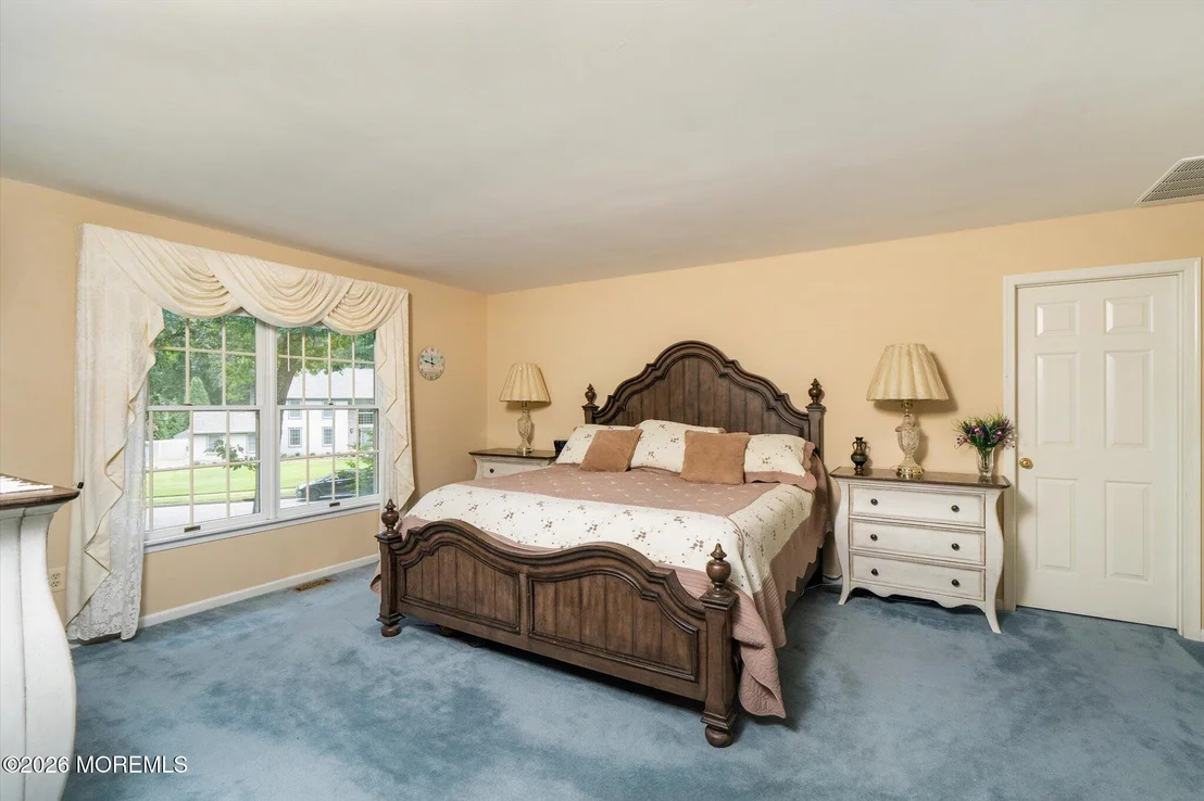 Photo of 4 Pine Tree Drive