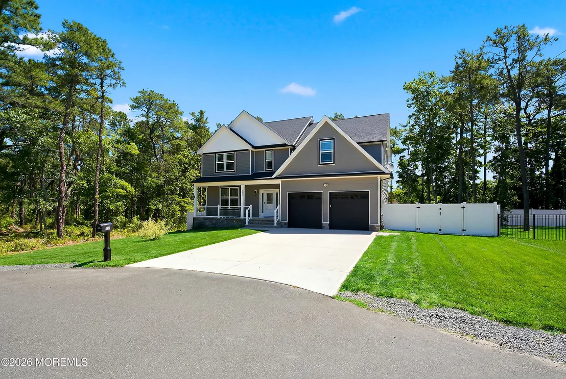 Photo of 295 Coolidge Avenue