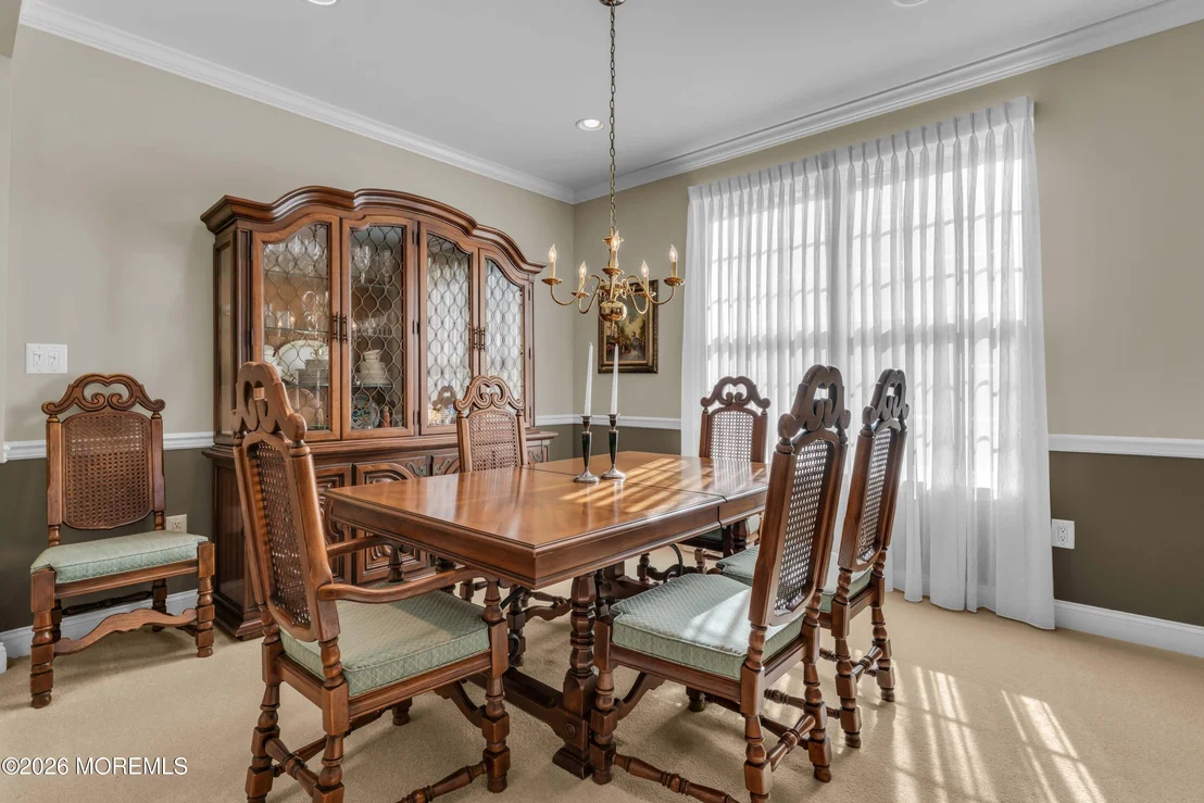 Photo of 178 Huntington Drive