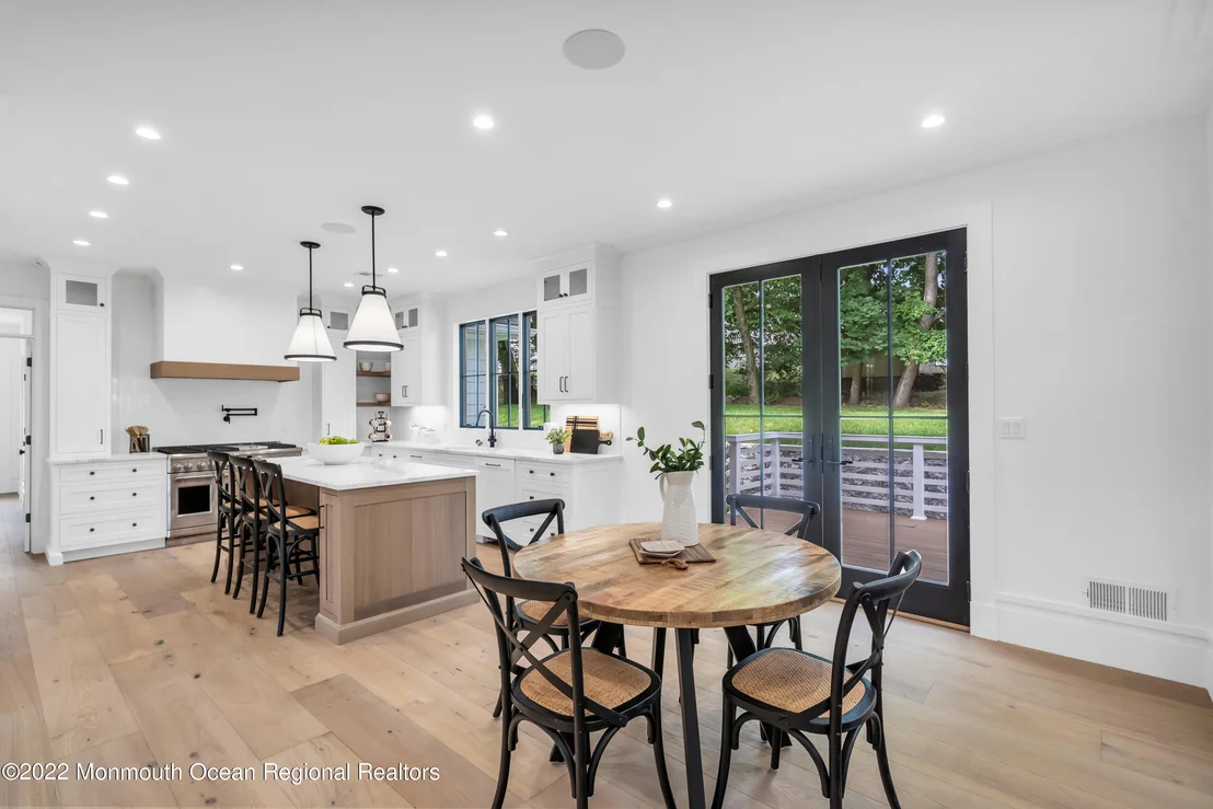 Photo of 376 Orenda Circle