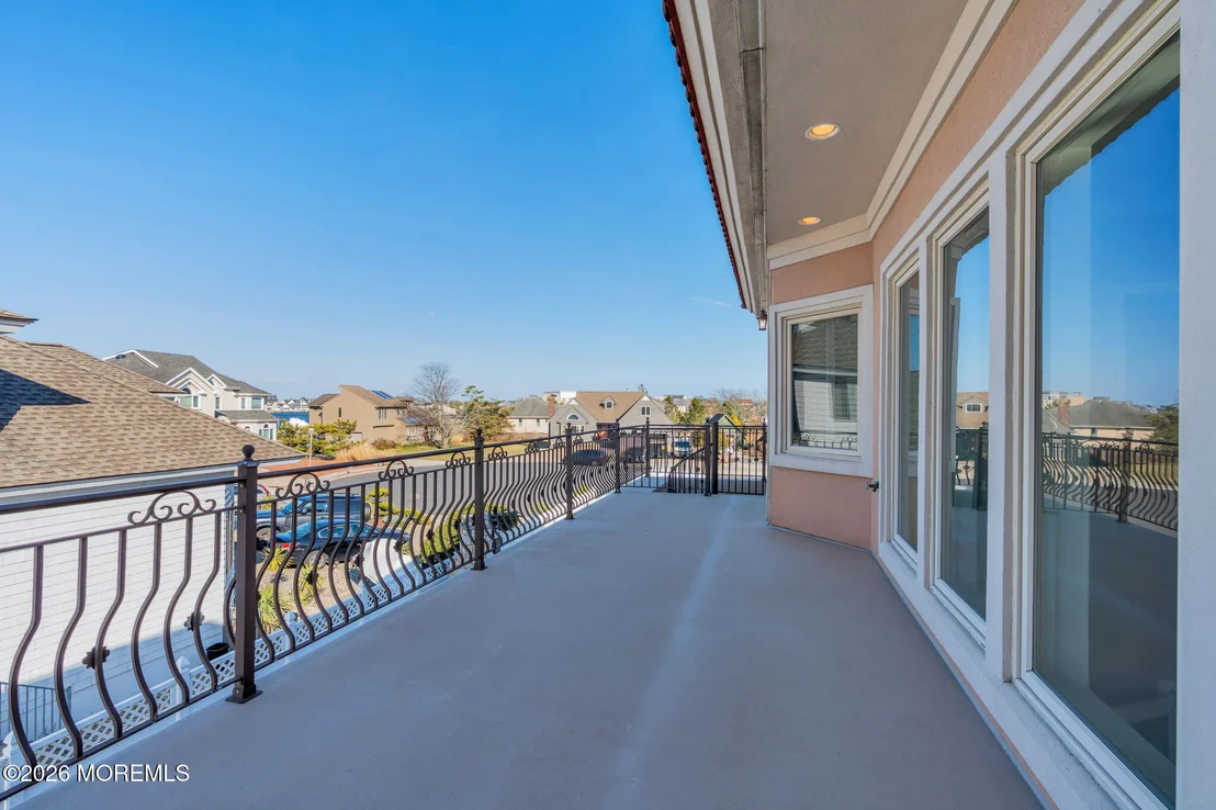Photo of 342 Aldo Drive