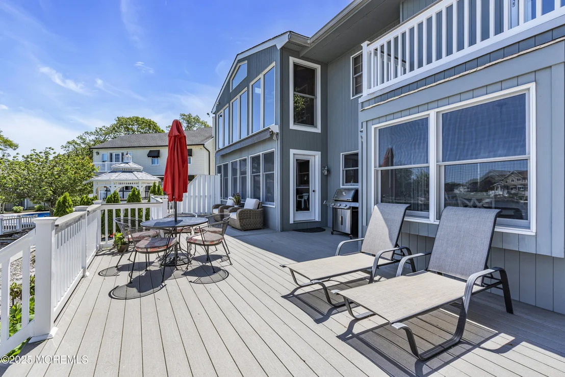 Photo of 560 Midwood Drive