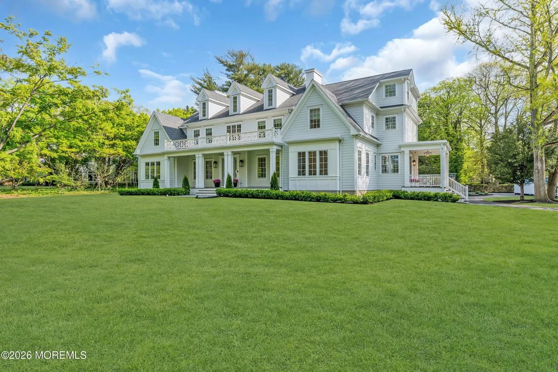 Photo of 13 Buttonwood Lane