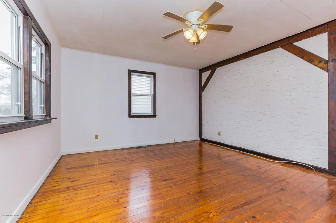 Photo of 511 Barber Avenue