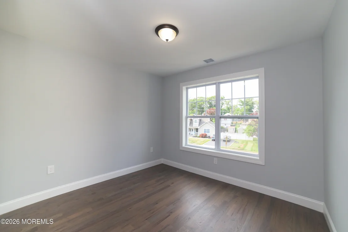 Photo of 128 Center Avenue