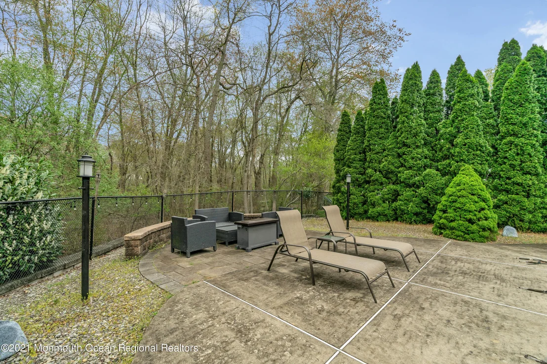 Photo of 7 River Edge Drive