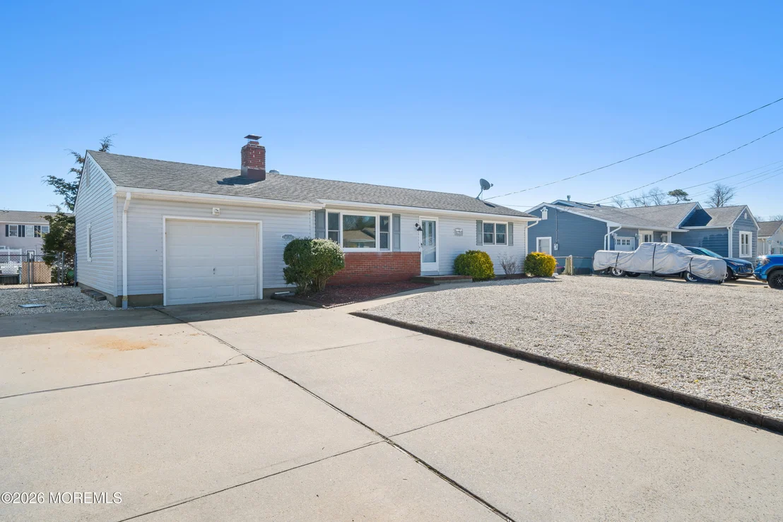 Photo of 715 Richmond Drive