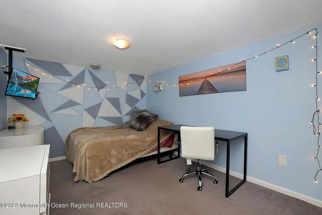 Photo of 8 Annmar Drive