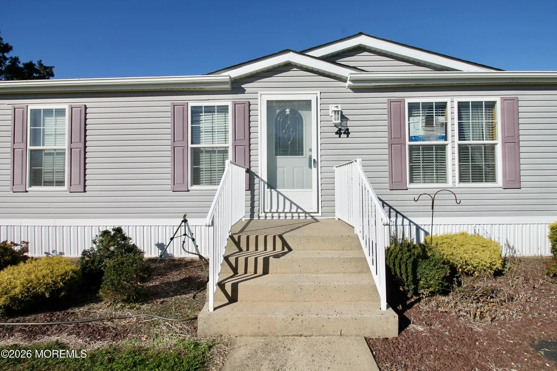 Photo of 44 Silvermeade Drive