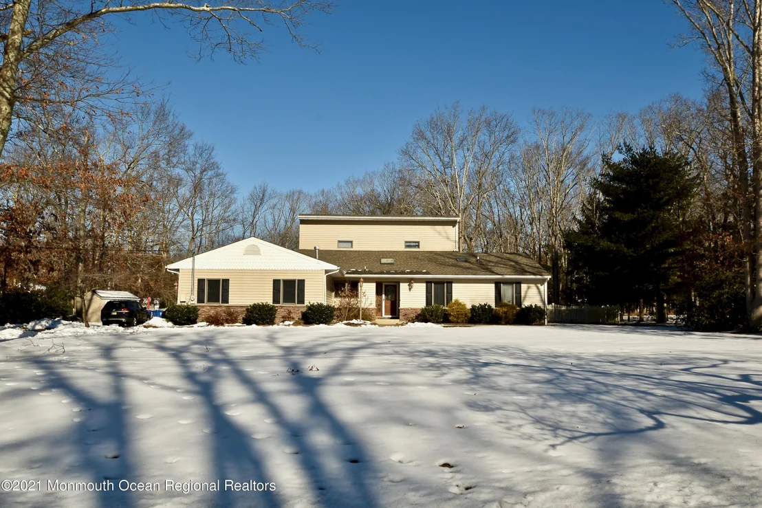 Photo of 241 Edgemere Drive