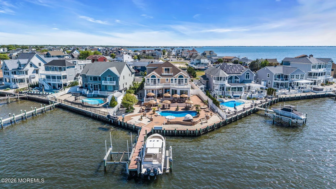 Photo of 531 Bayview Drive