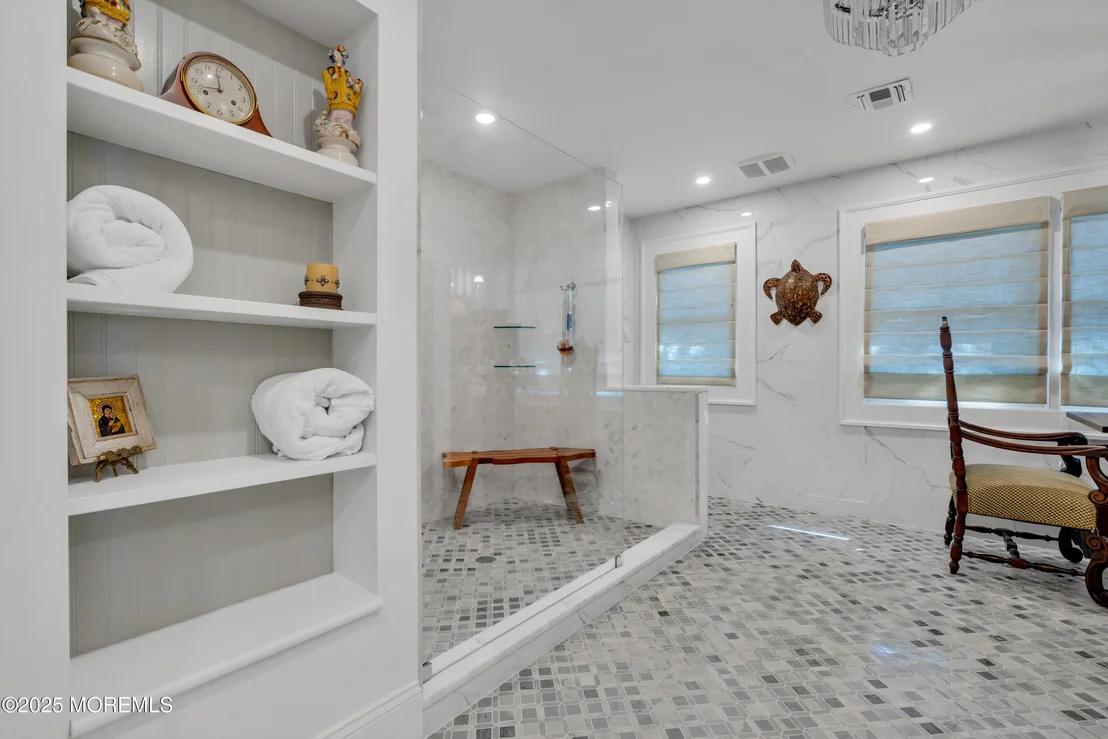 Photo of 2403 Riverside Terrace