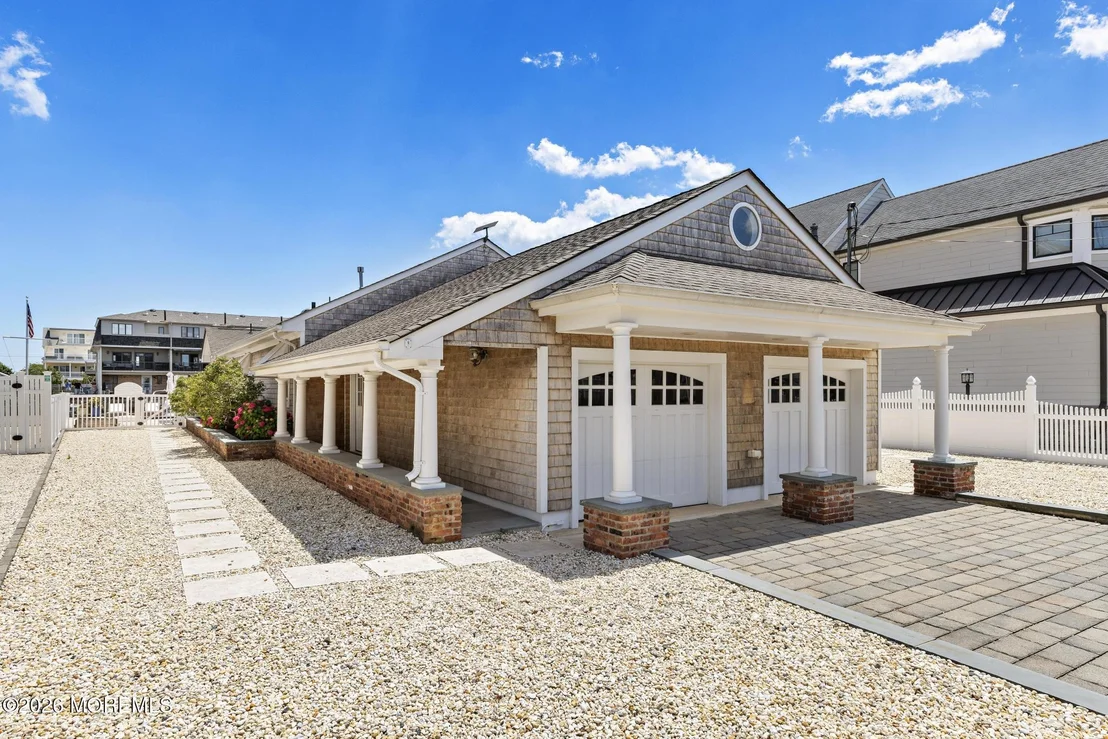Photo of 120 Dickman Drive