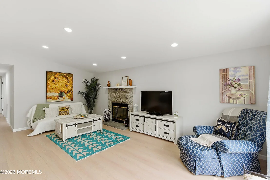 Photo of 27 Brookview Lane