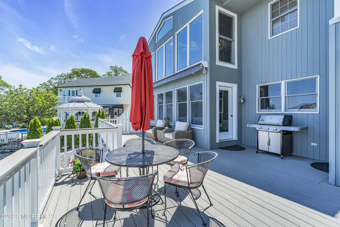 Photo of 560 Midwood Drive