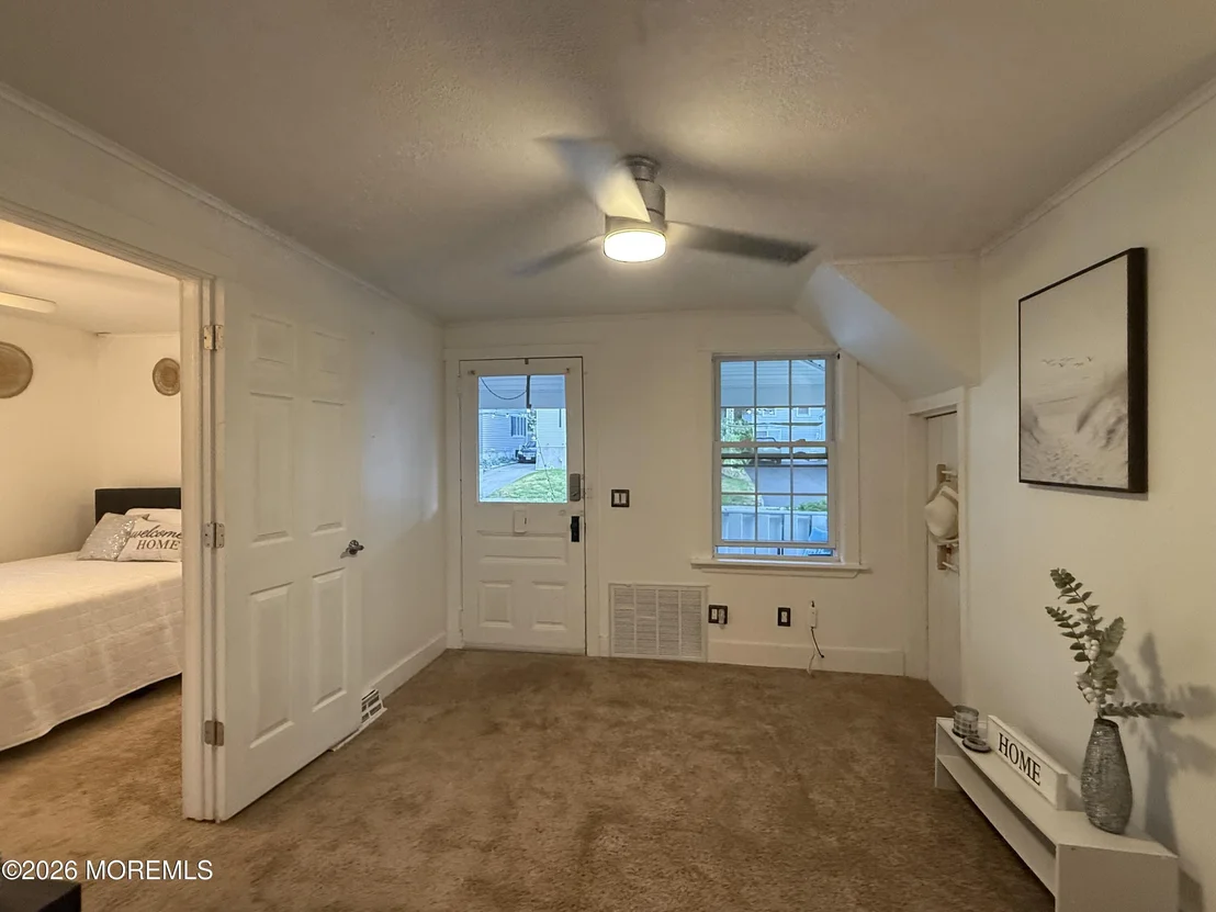 Photo of 1008 14th Avenue