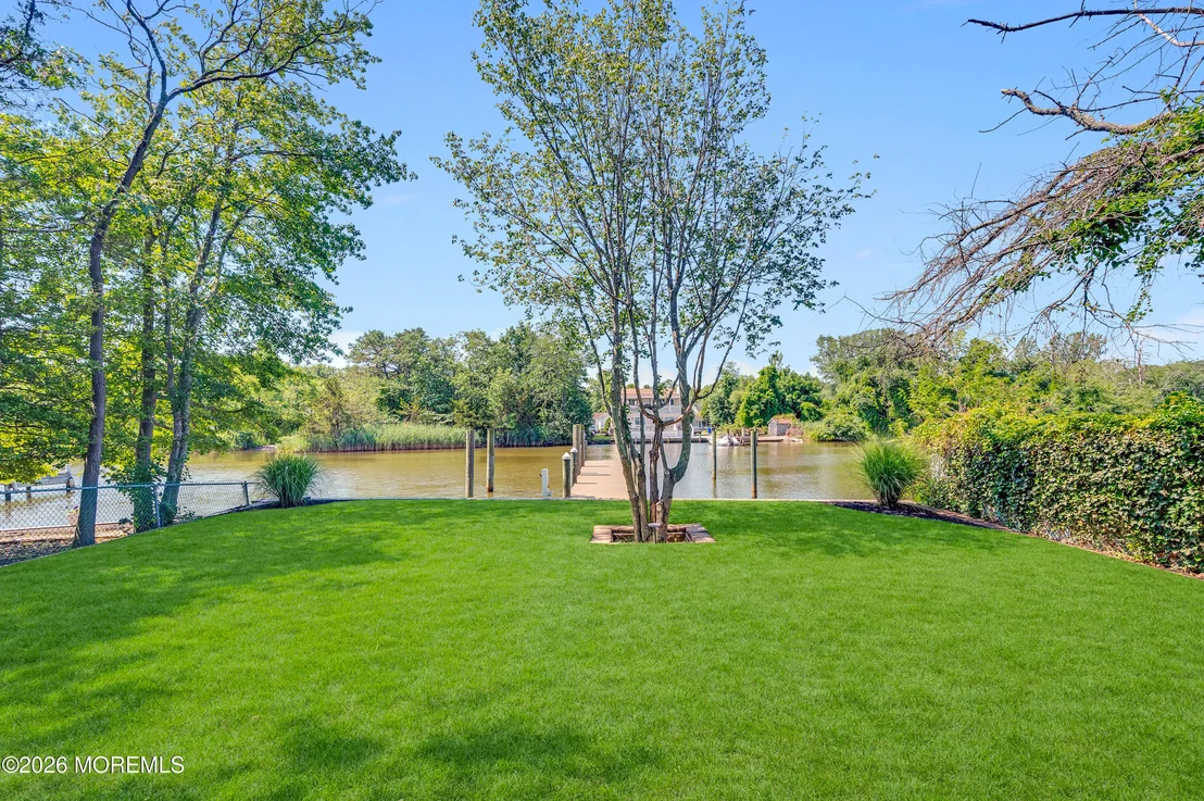 Photo of 741 Manor Drive