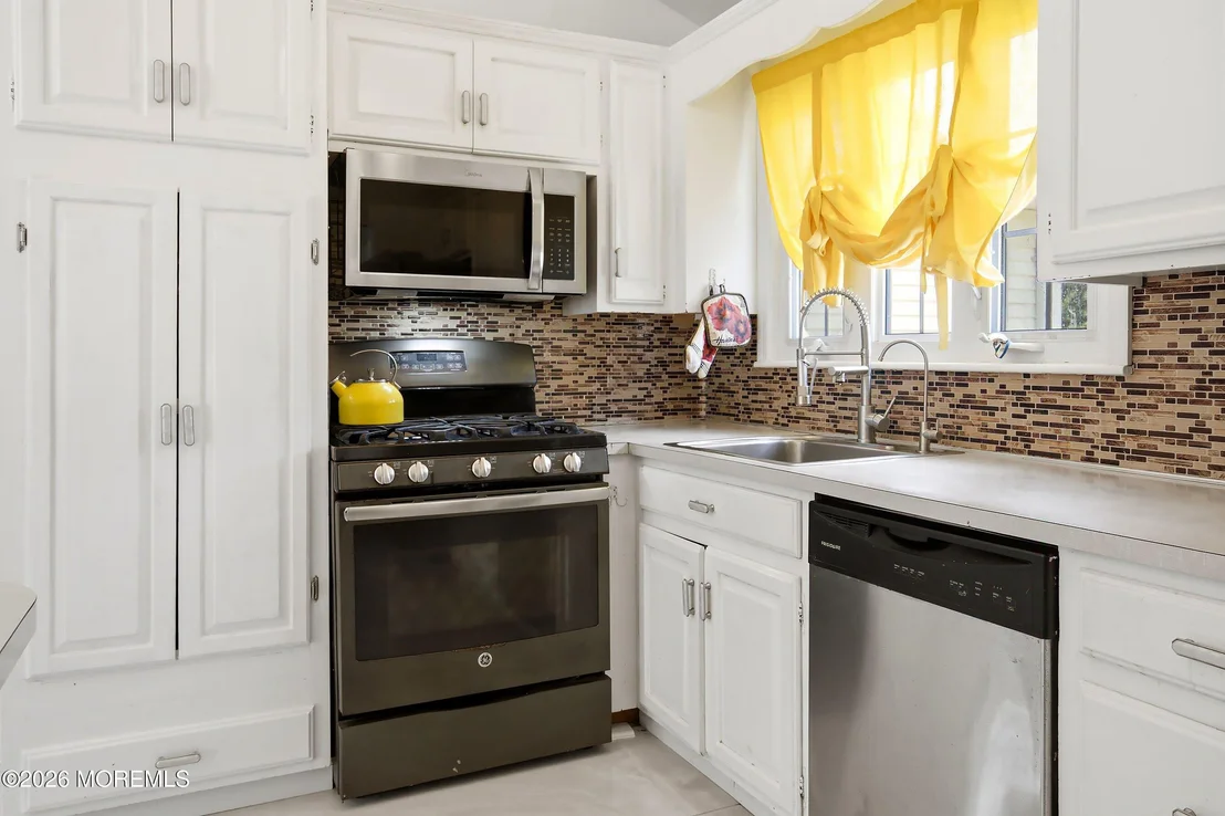 Photo of 17 Knoll Terrace