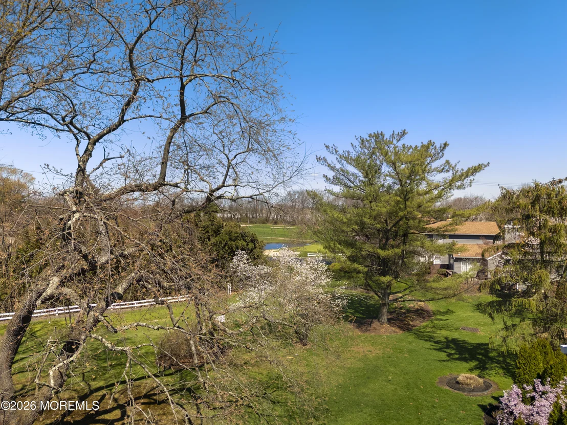 Photo of 22 Fairway Boulevard