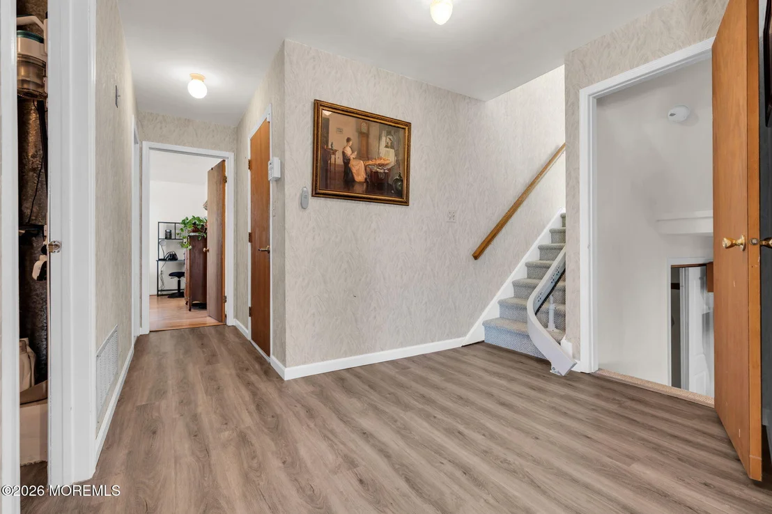 Photo of 522 Woolley Drive