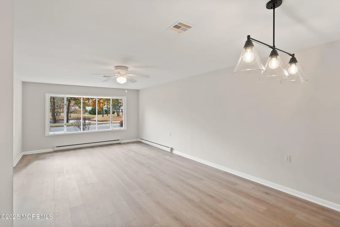 Photo of 1087B Argyll Circle