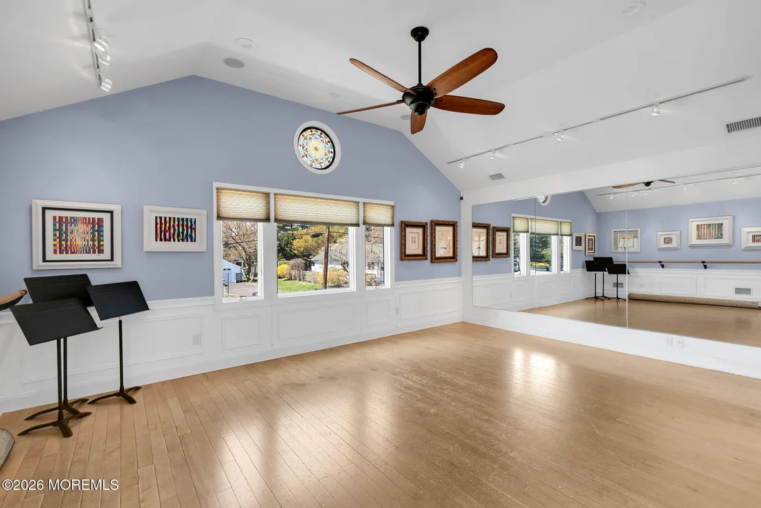 Photo of 204 Pine Place