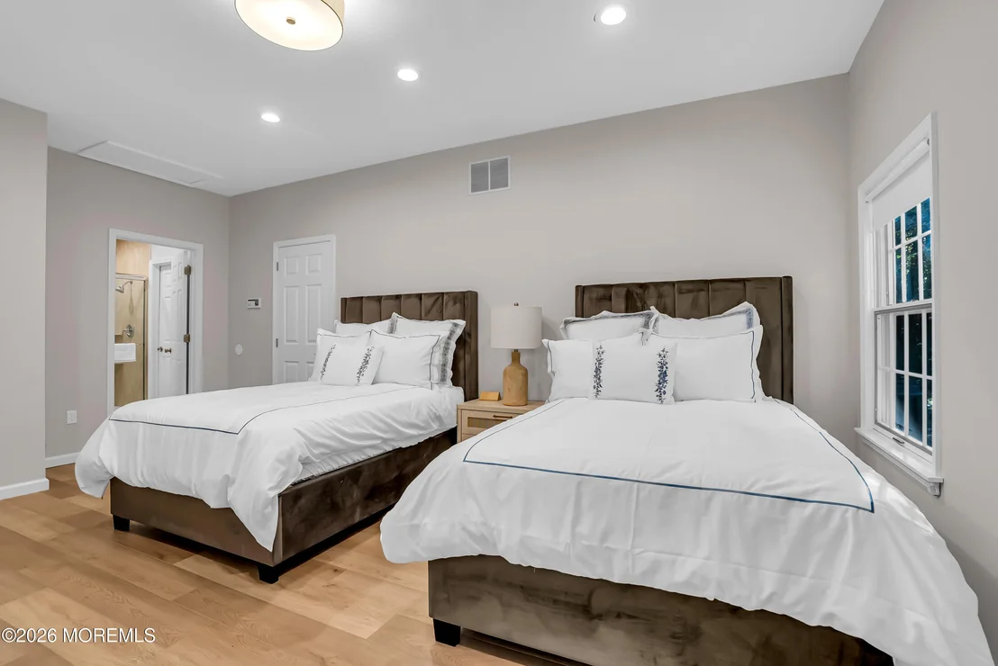 Photo of 49 Grand Boulevard