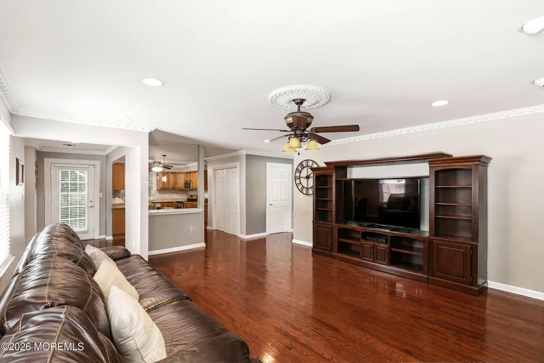 Photo of 339 Murray Drive
