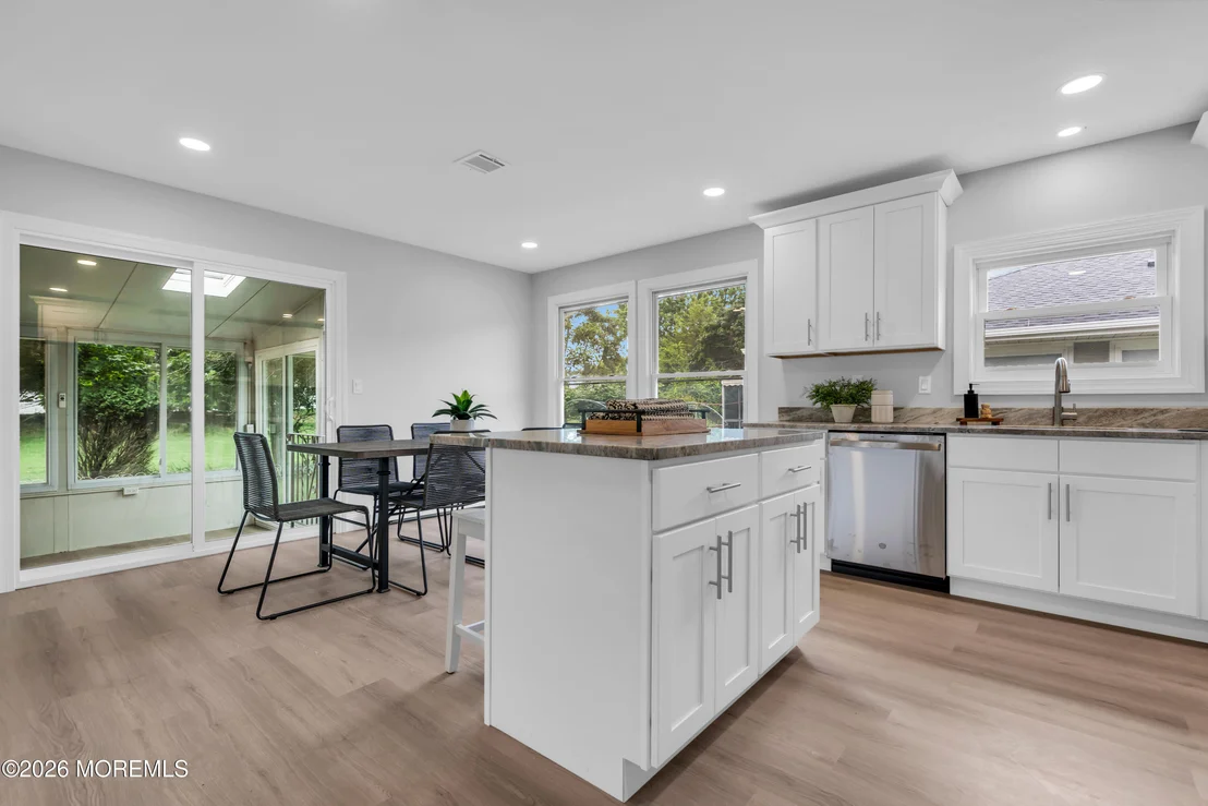 Photo of 331 Saint Thomas Drive