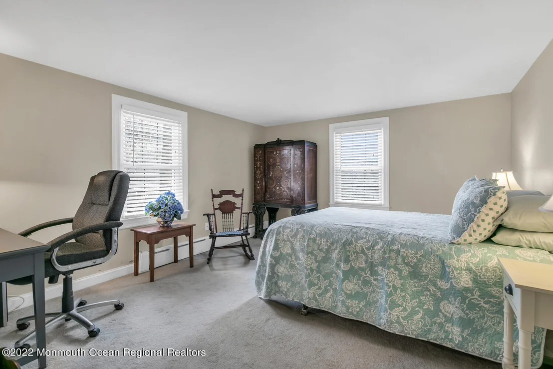 Photo of 306 Perrine Boulevard