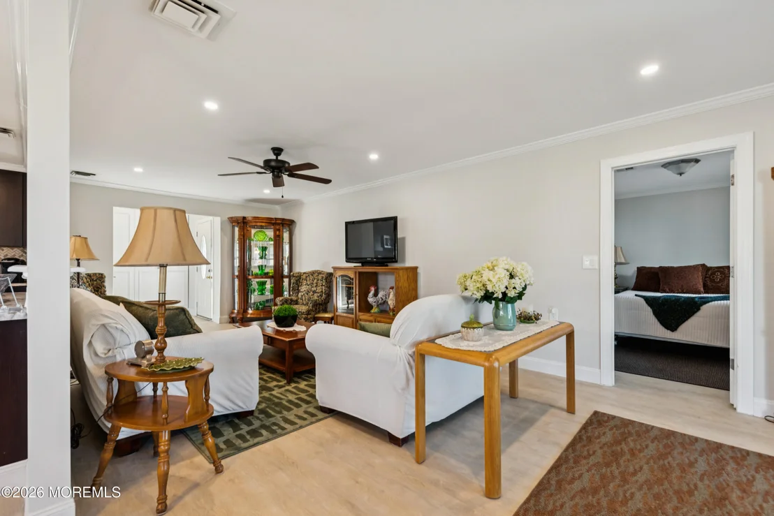 Photo of 121 Whittier Road