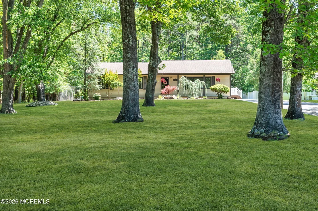 Photo of 819 Harmony Road