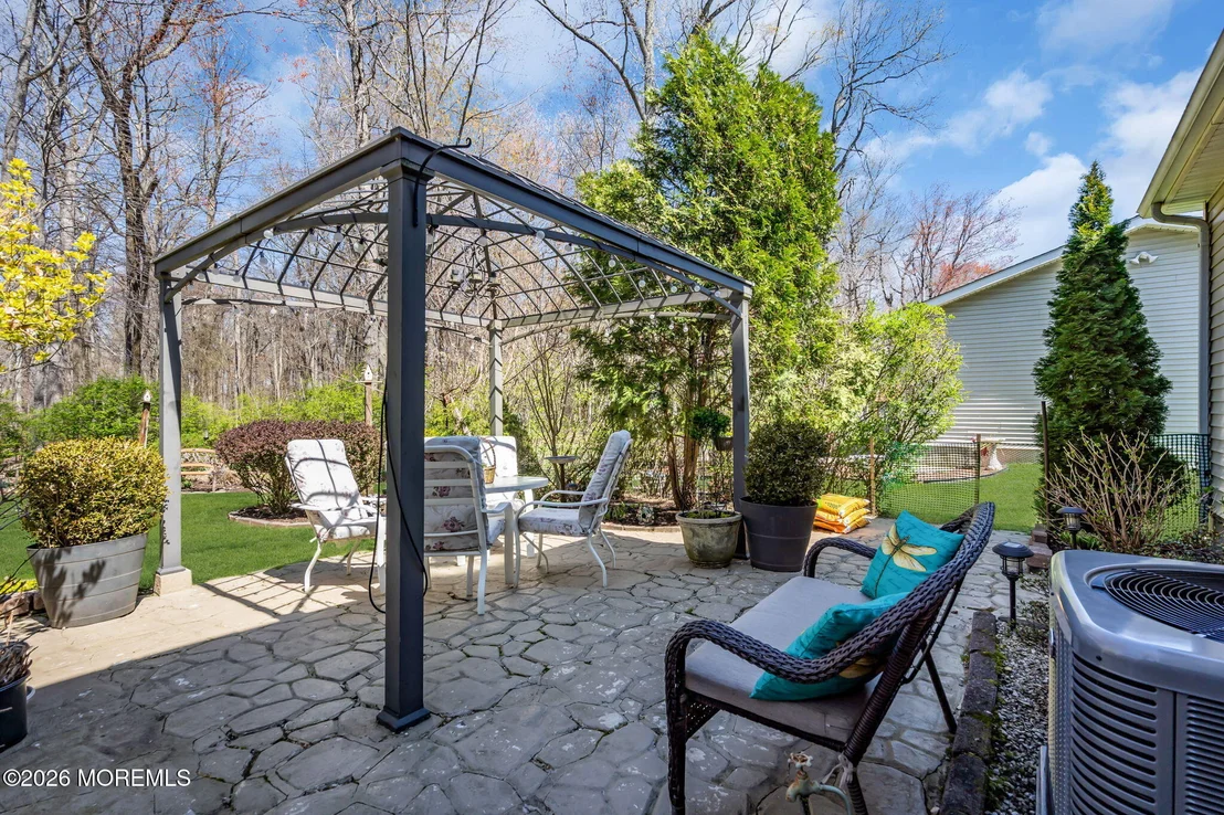 Photo of 90 Bear Brook Road