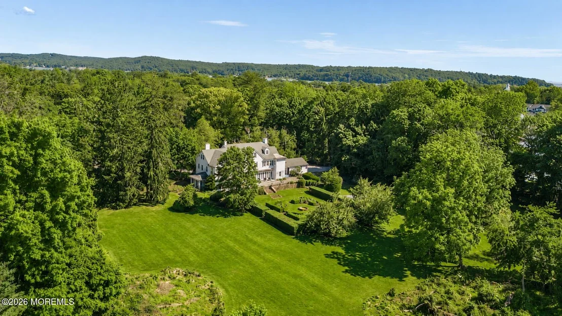 Photo of 83 Ridge Road